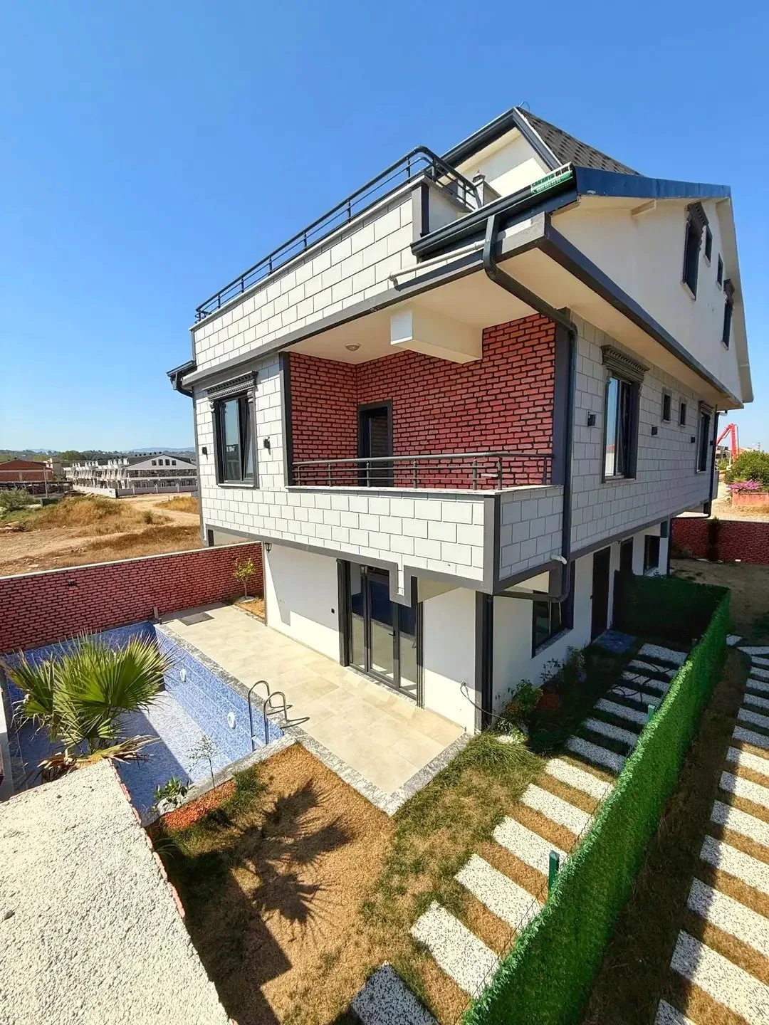 DENİZE 2.PARSEL, ÖN CEPHE, HER KAT DENİZ MANZARALI, HAVUZLU 4+1 TRİPLEKS VİLLA! KOCAALİ ALANDERE MH