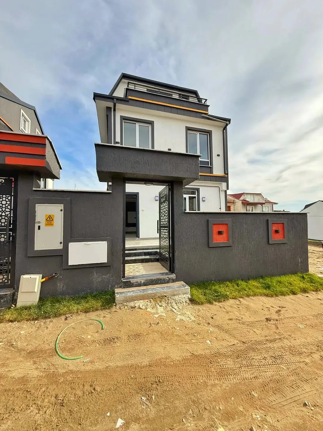 ÖN CEPHE, TERAS KAPANMAZ DENİZ MANZARALI, LÜKS DİZAYN 3+1 TRİPLEKS VİLLA! KOCAALİ ALANDERE MH