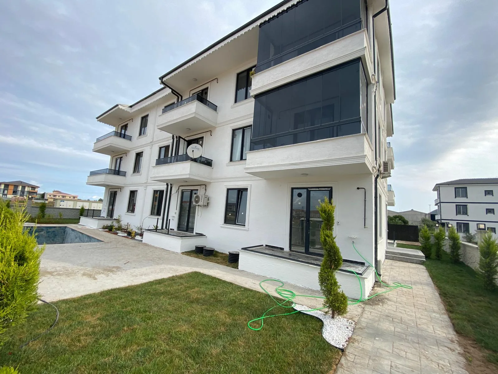 '0' HAVUZLU 2+1 HEMEN TAŞIN !