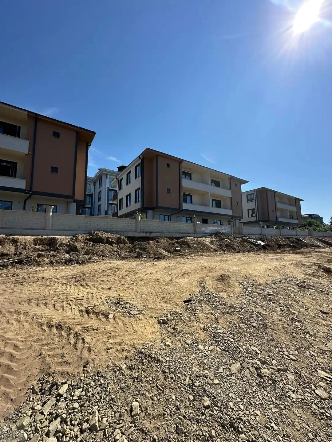 ARA KAT, F/P, DENİZE YÜRÜME MESAFESİ, YERDEN ISITMA, SİTE İÇİ 2+1 DAİRE! YAYLA MH